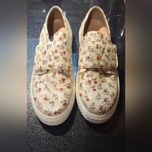 New Laura Ashley Aerosoles La Ebbie Floral Shoes Sz 11